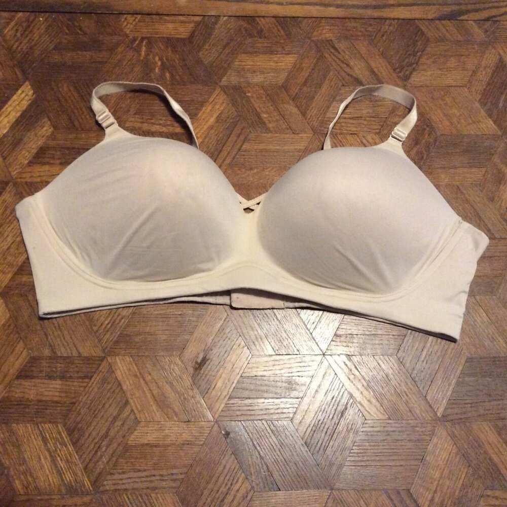 Torrid Curve 48D Bra 360 Back Smoothing Wire Free Push Up Plunge Back Close Nude